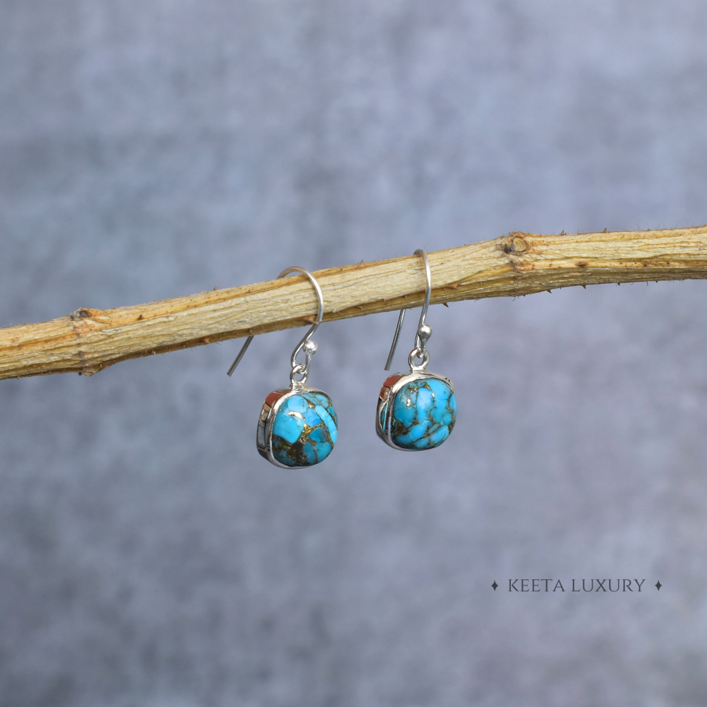Cushion Conquer - Turquoise Dangle -