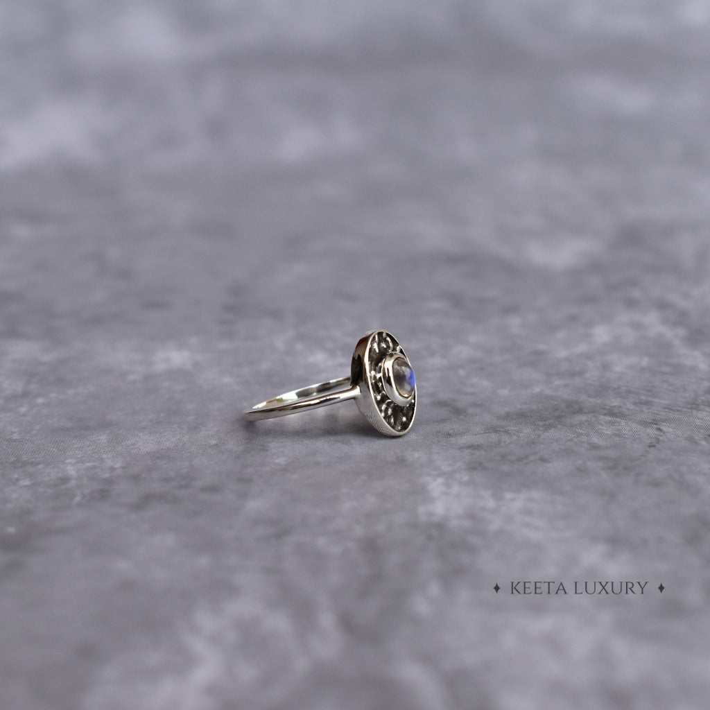 Dark Elegance - Moonstone Ring -