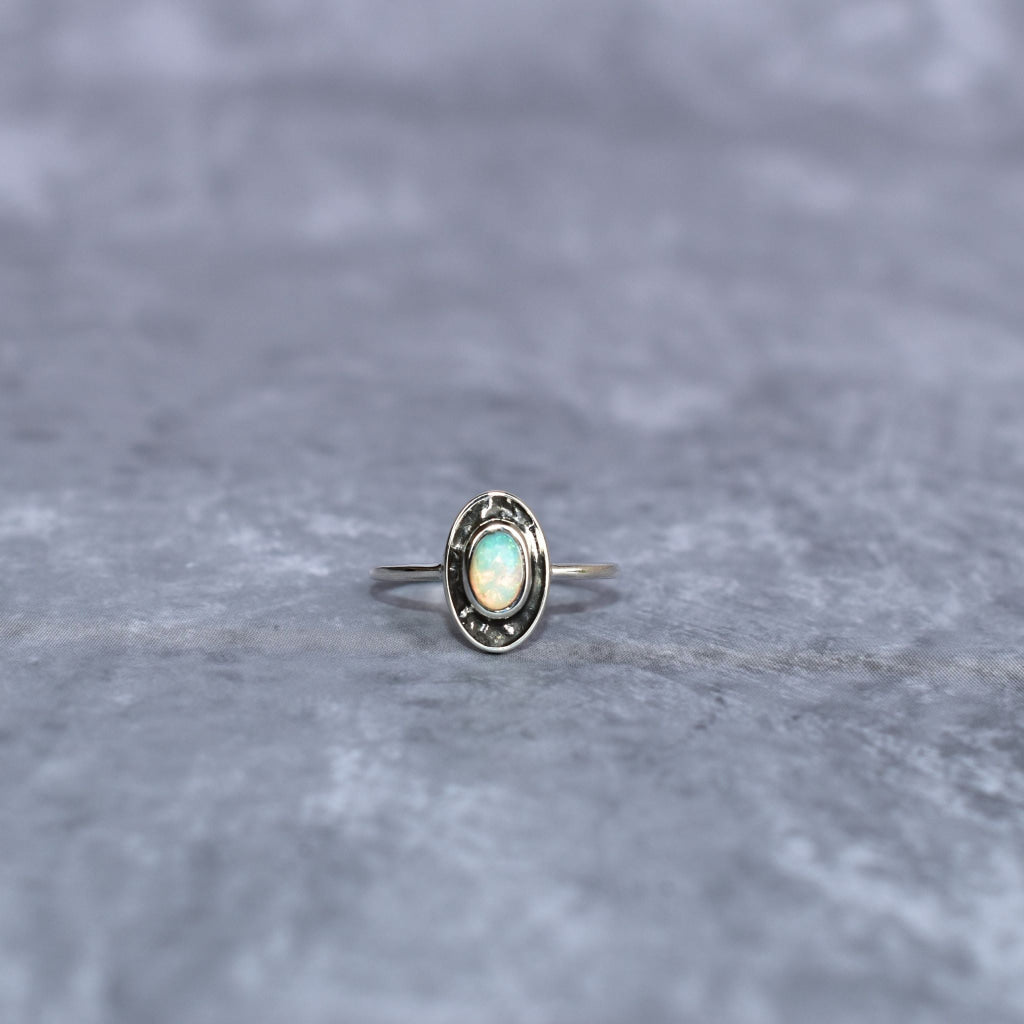 Dark Elegance - Opal Ring -