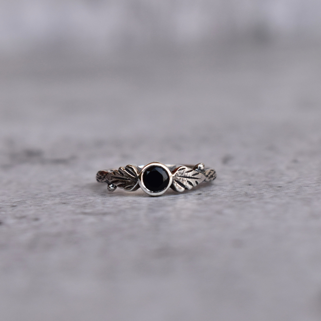 Earth's Radiance - Black Onyx Ring -