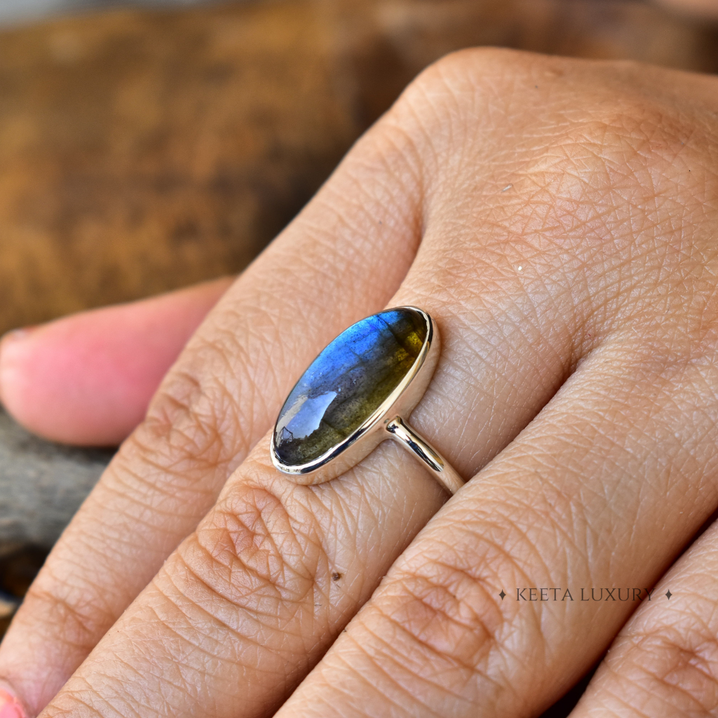 Enchanted Eclipse - Labradorite Ring -