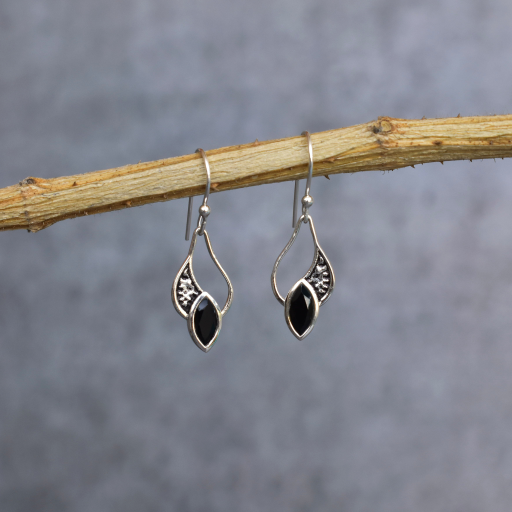 Eye Luring- Black Onyx Earrings -