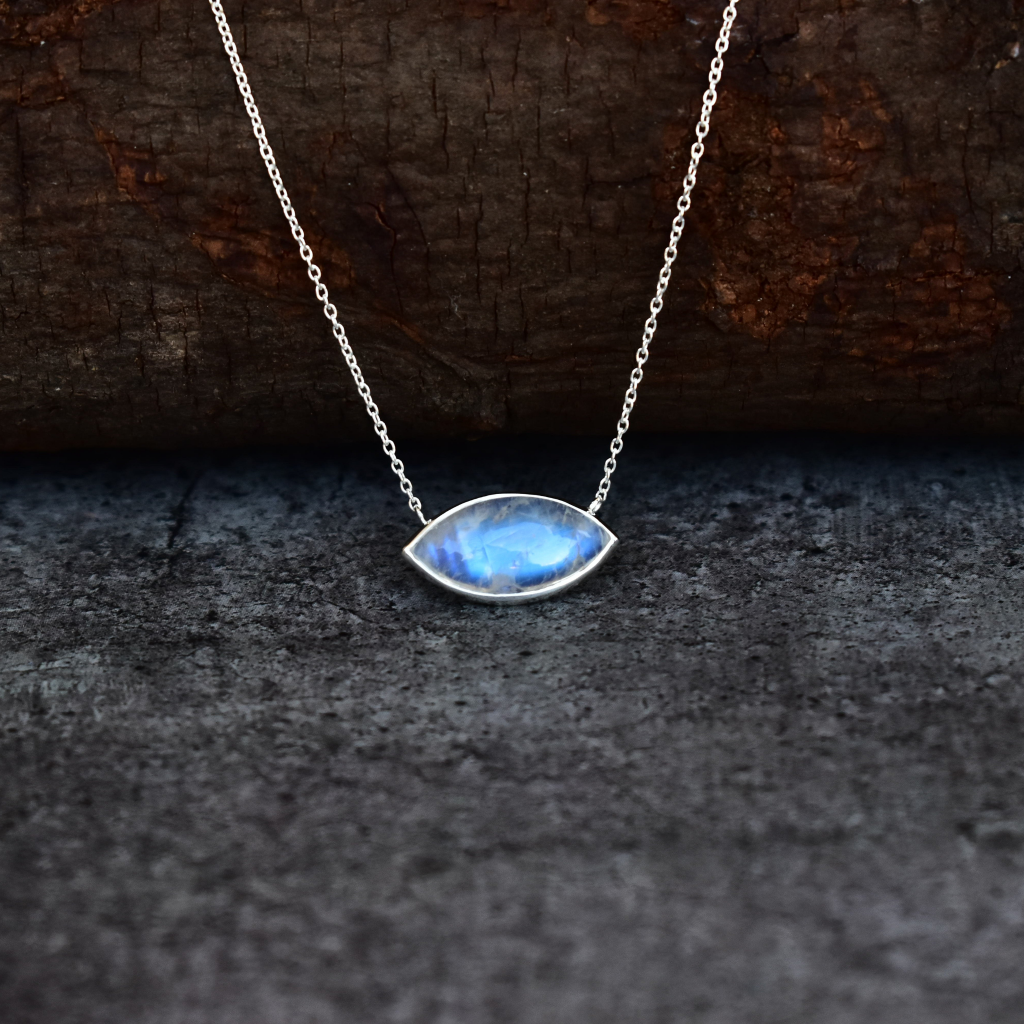 Eye Ray - Moonstone Necklace -