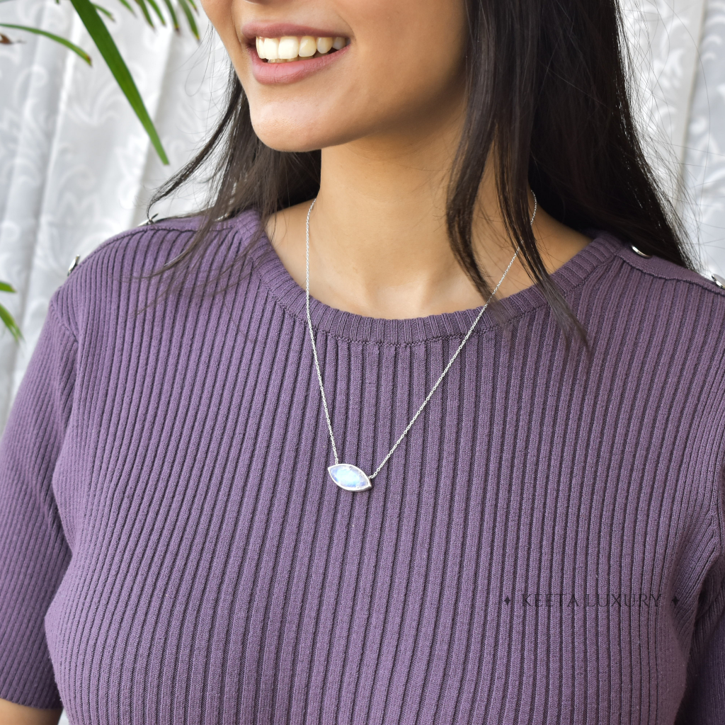 Eye Ray - Moonstone Necklace -