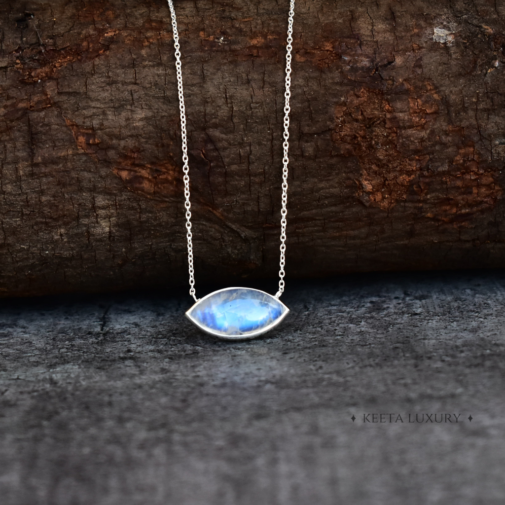 Eye Ray - Moonstone Necklace -