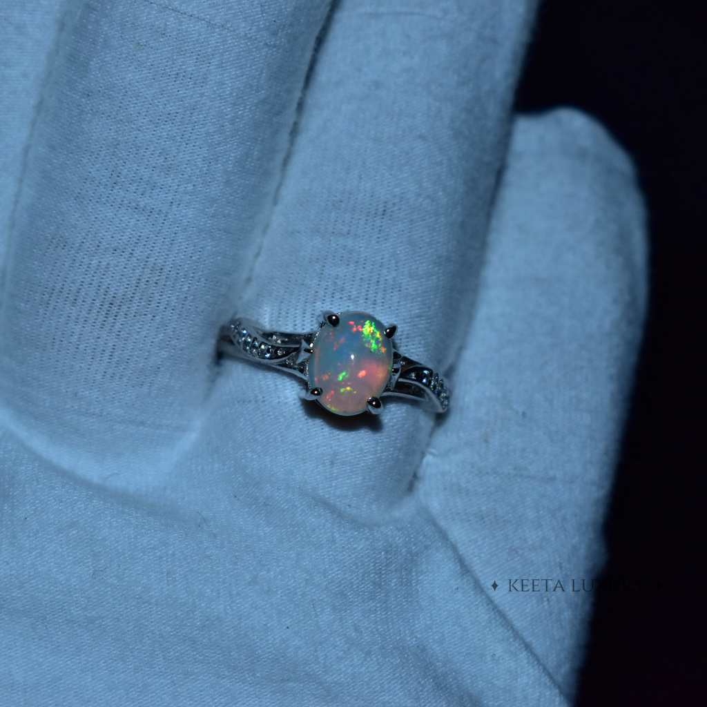 Glimmering Charm - Opal Nature Ring -