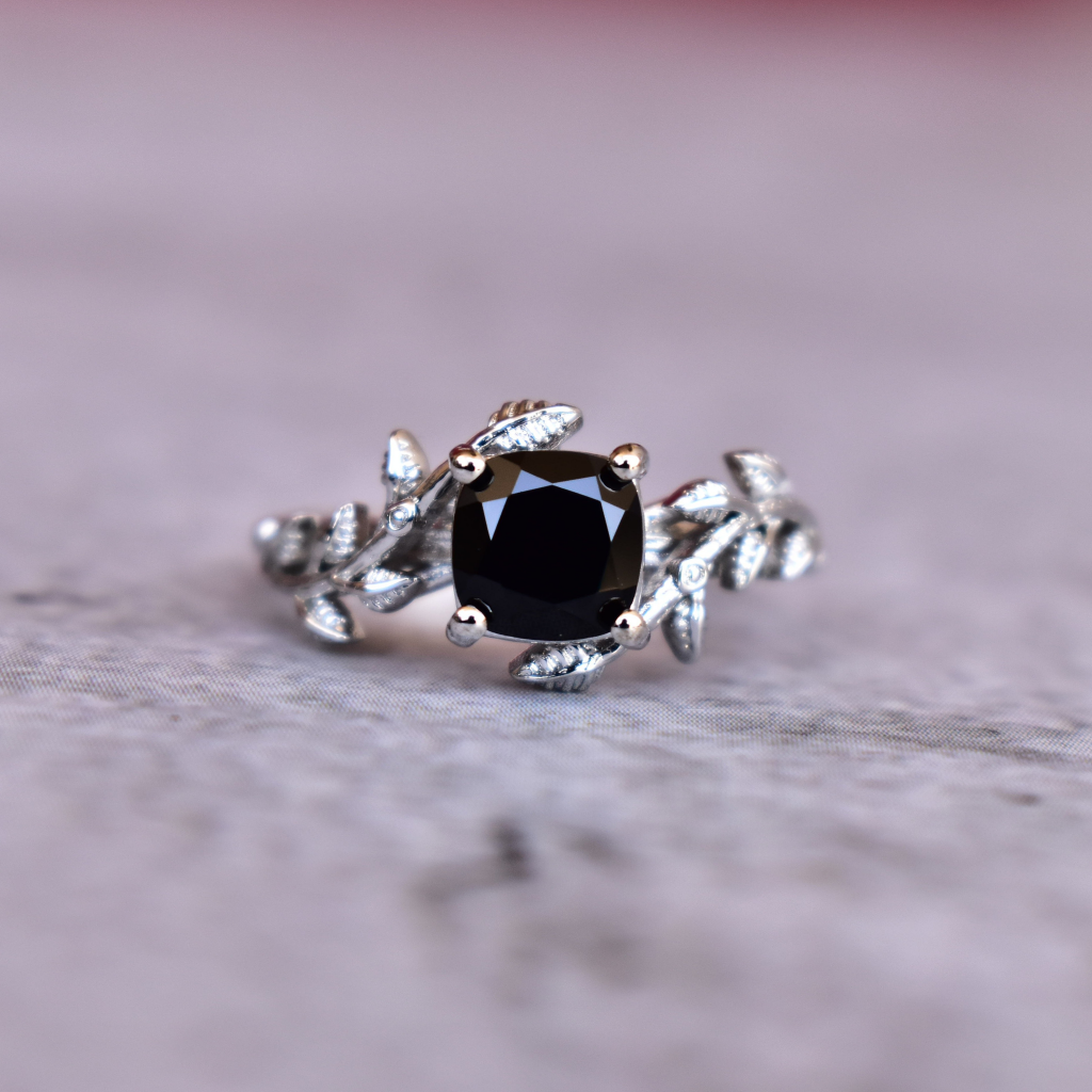 Leaf Beauty - Black Onyx Ring -
