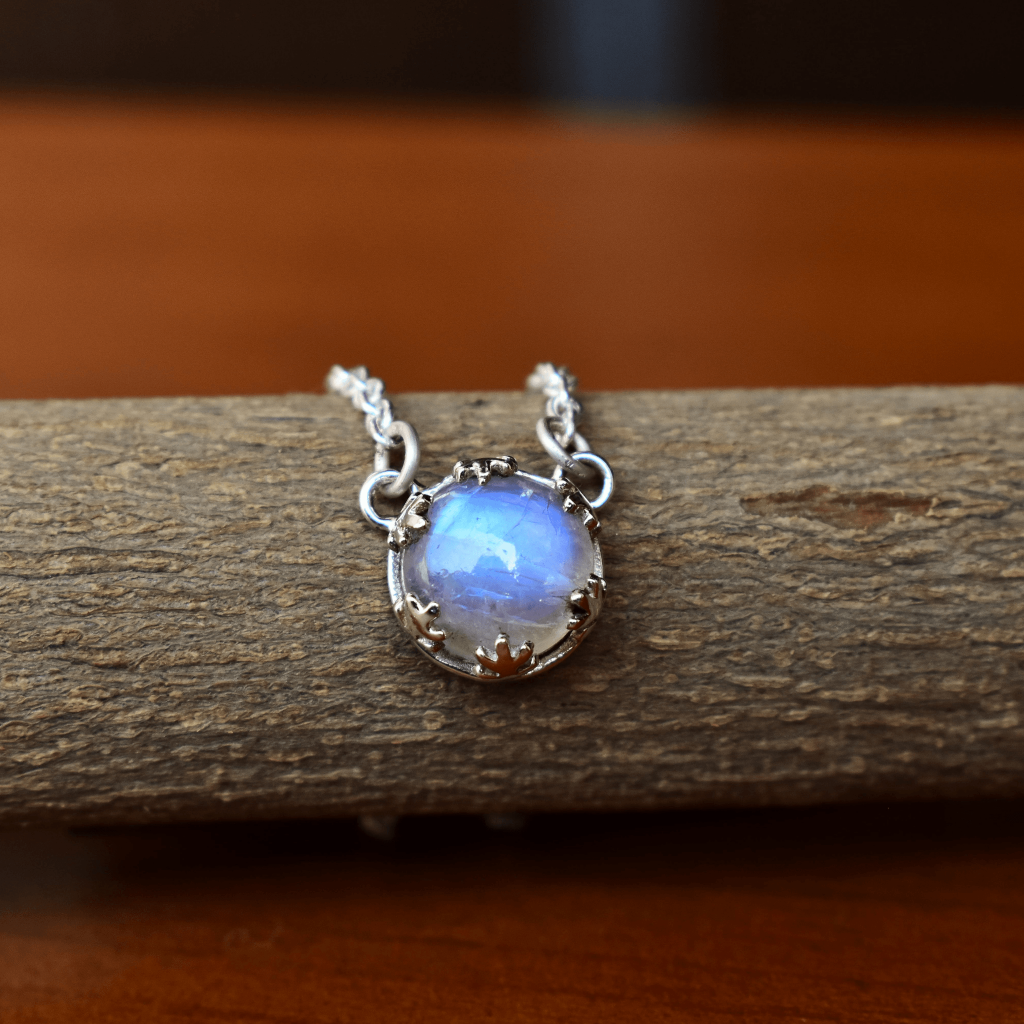Leaf Sunshine - Moonstone Necklace -