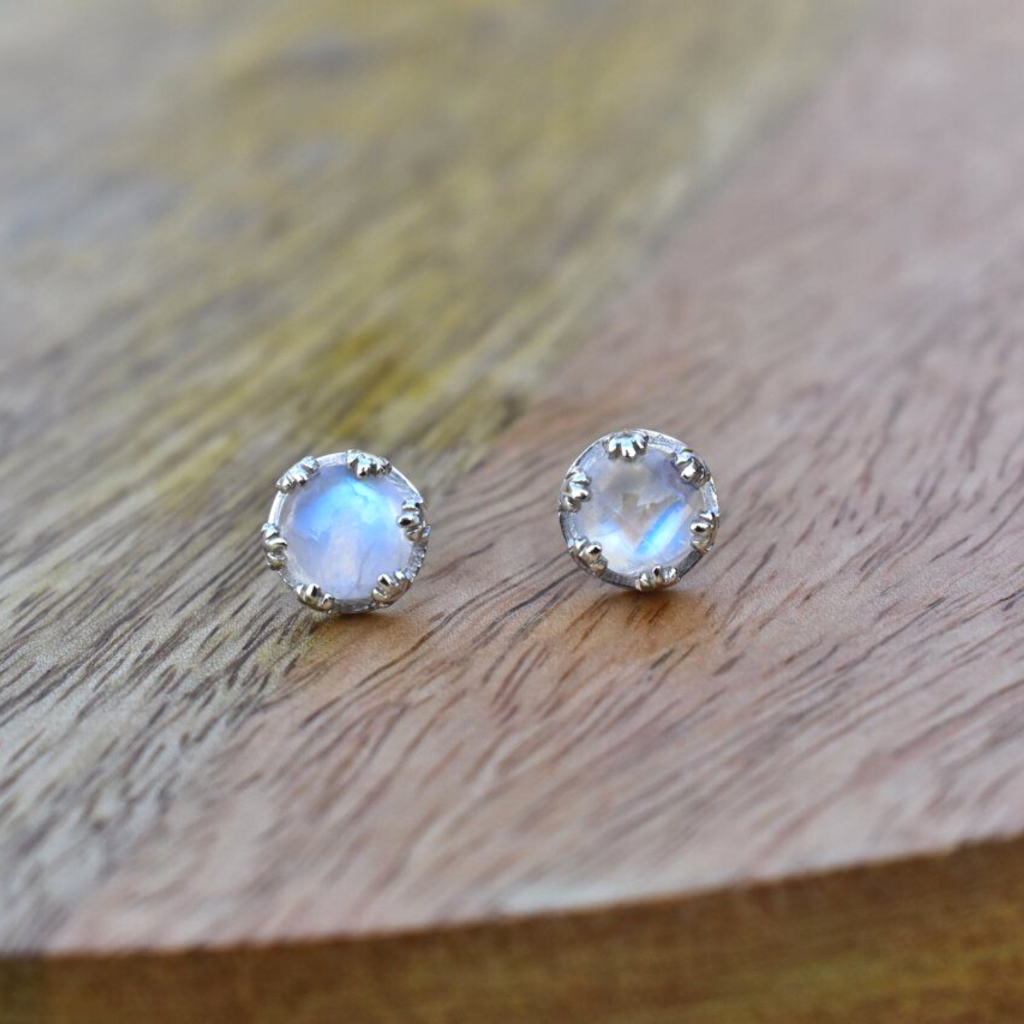 Leafy - Moonstone Studs -