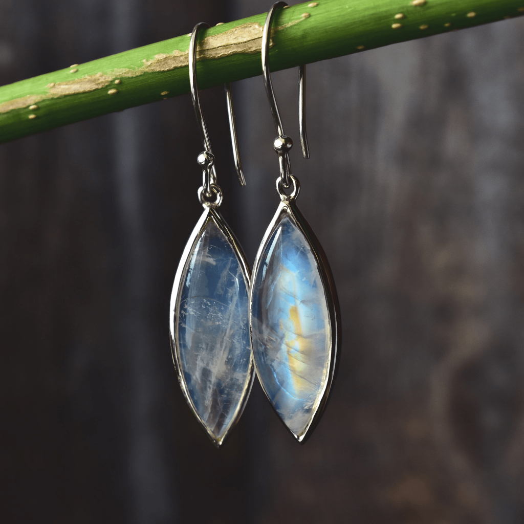 Long Foresight - Moonstone Dangles -