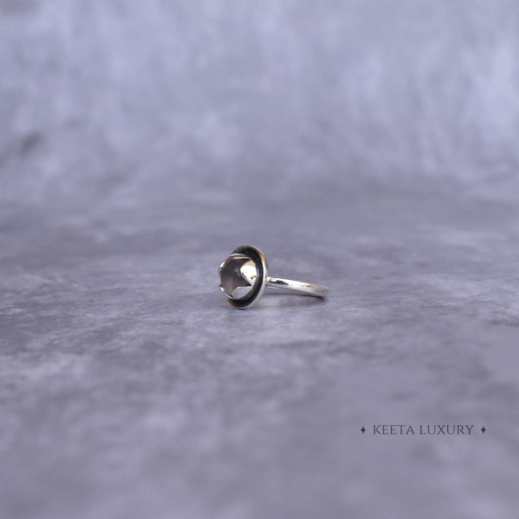 Lotus Dream - Labradorite Ring -