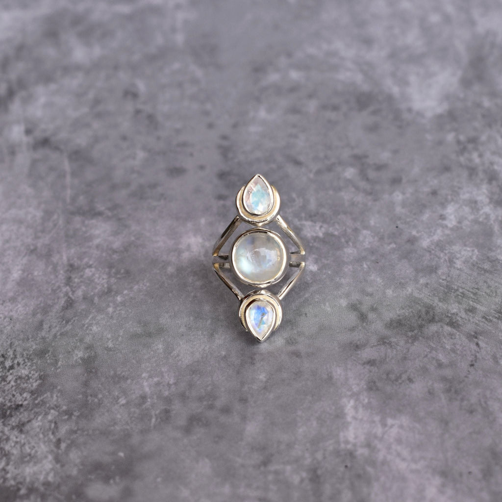 Lunar Trio - Moonstone Ring -