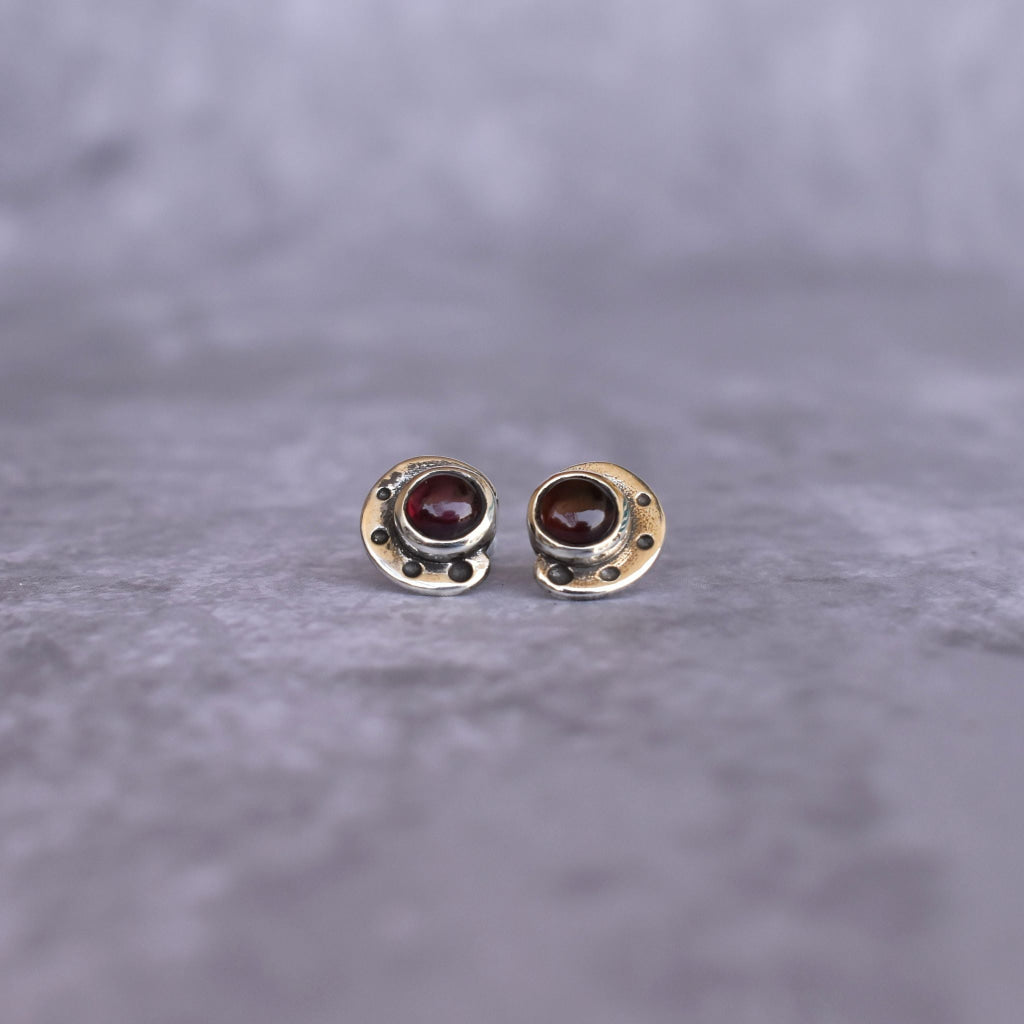 Marine Muse - Garnet Stud -