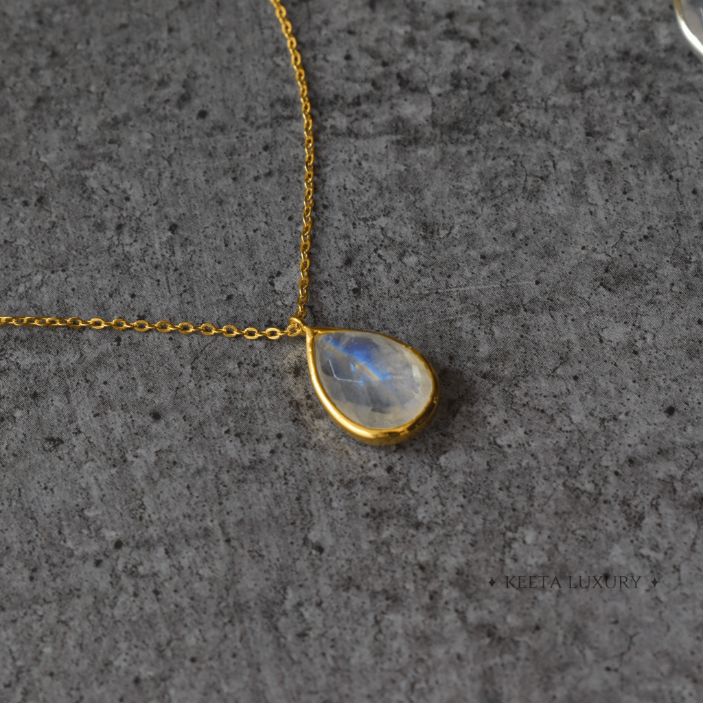 Moonstruck - Moonstone Necklace -