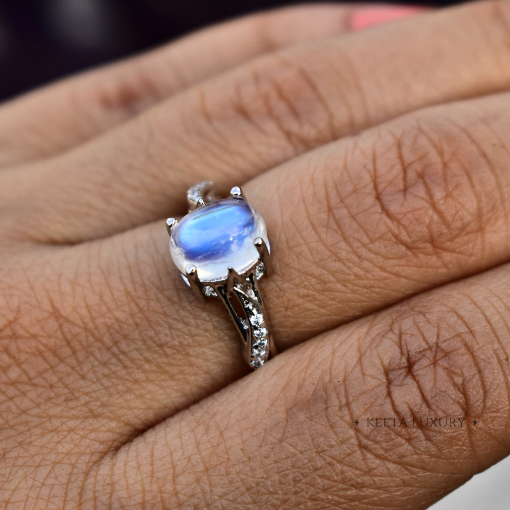 Mountain View - Moonstone Ring -