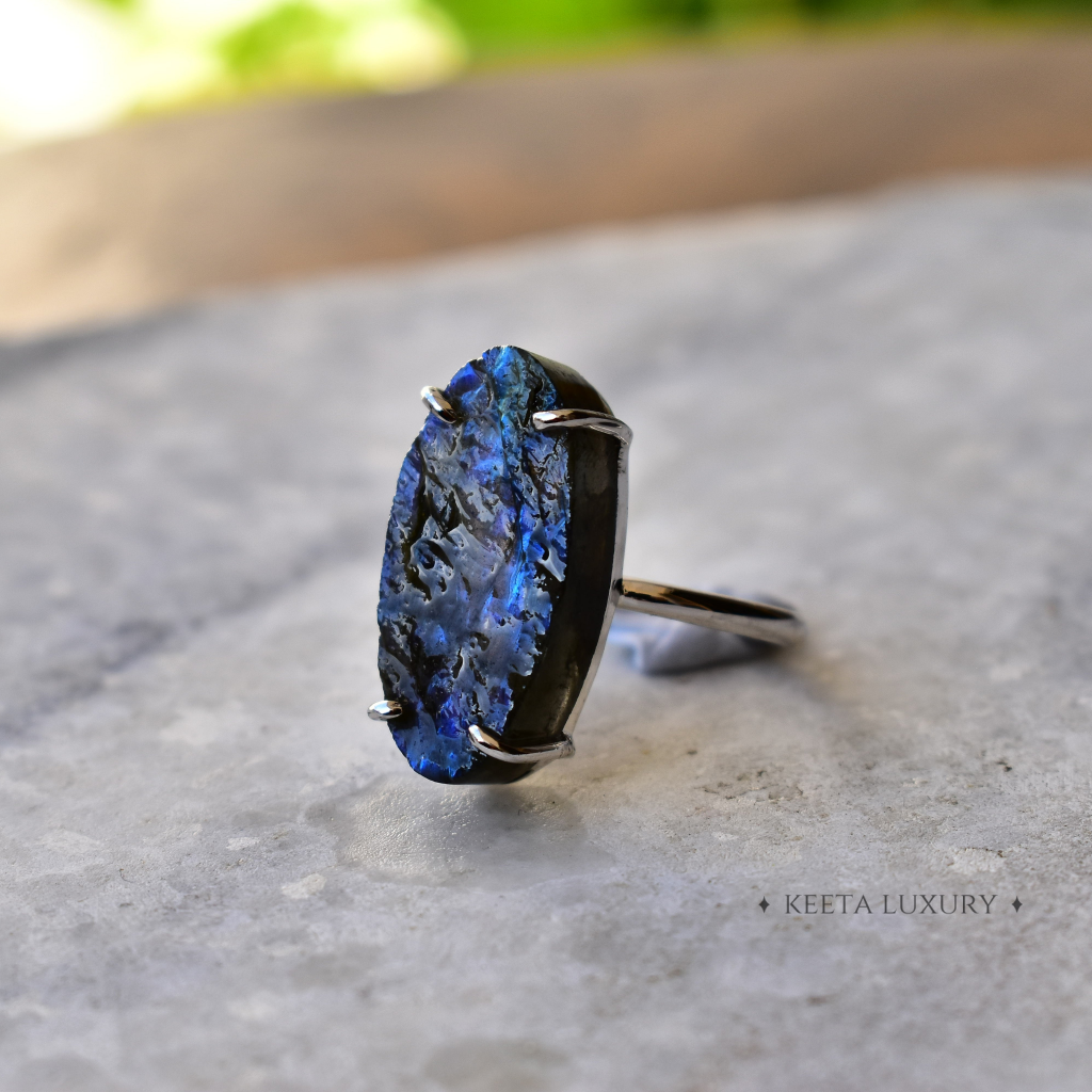 Mystic Aura - Raw Labradorite Ring -