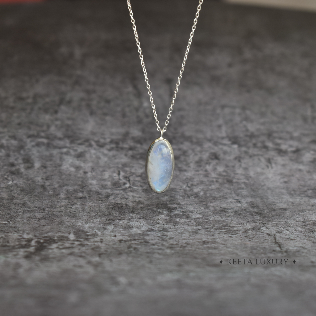 Oval Regency - Moonstone Necklace -