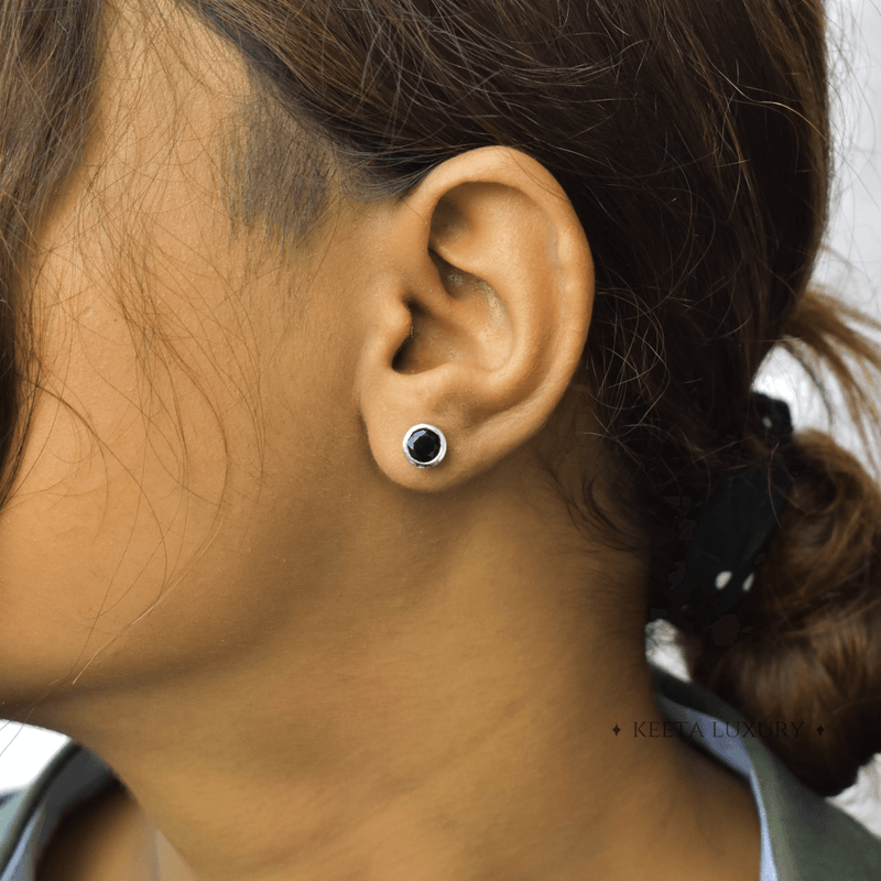 Stylish Onyx Studs Earrings
