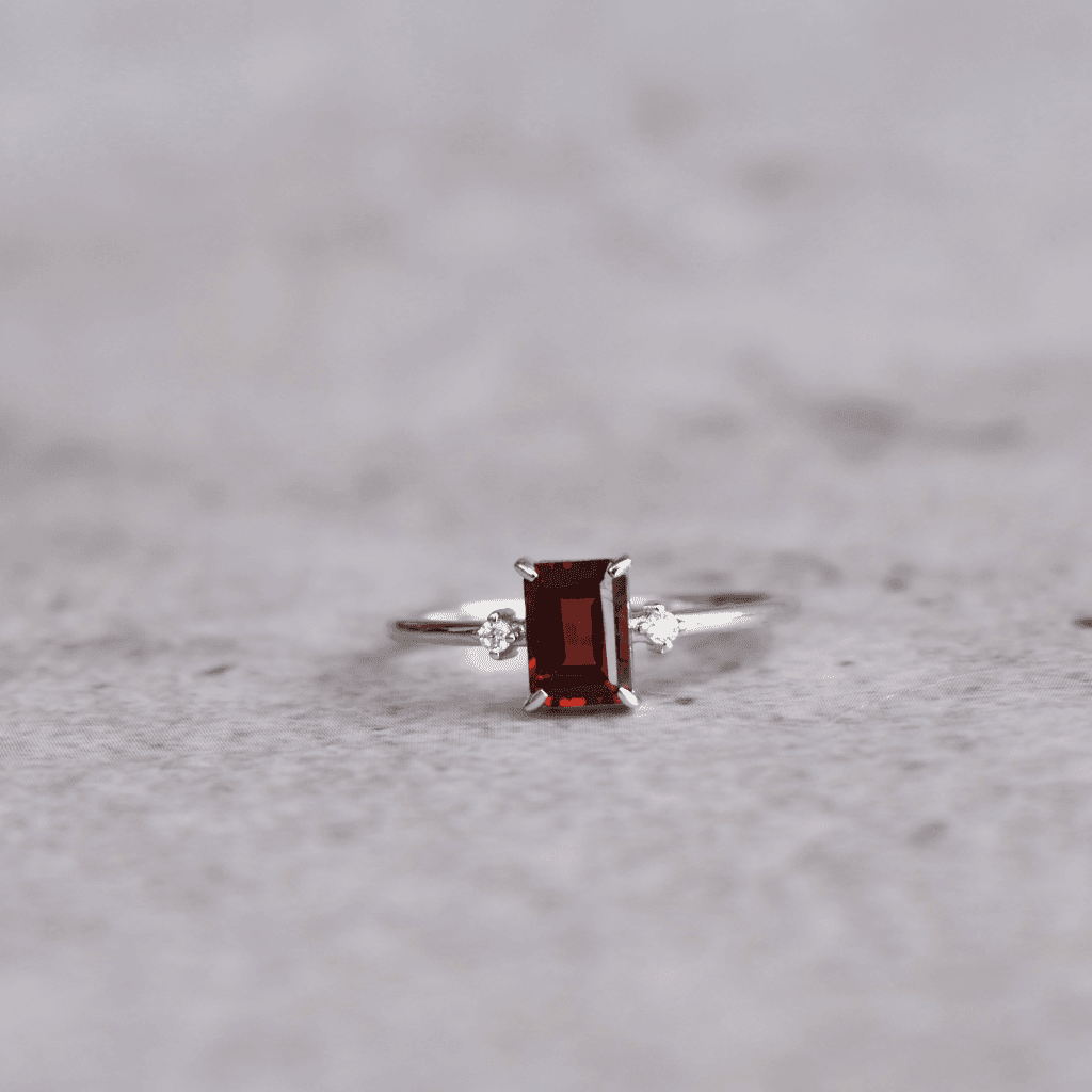 Radiant Red - Garnet Ring -