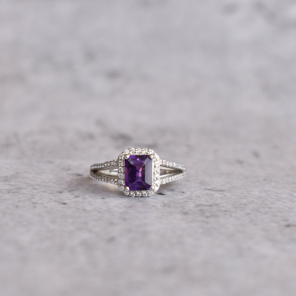 Regal Radiance - Amethyst Ring -