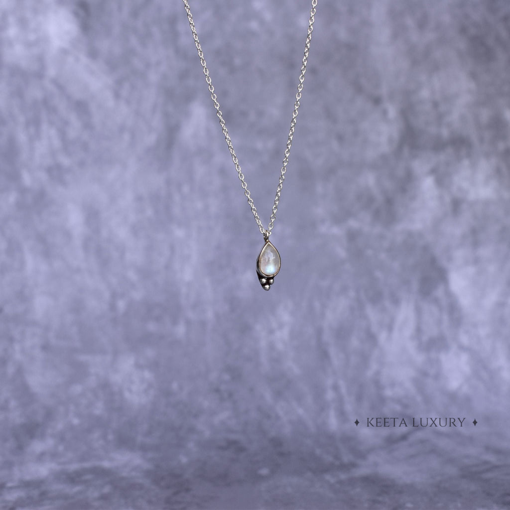 Simplicity Spell - Moonstone Necklace -