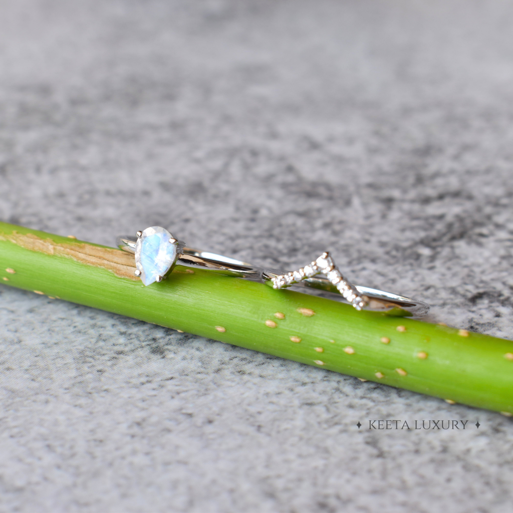 Stone Creek - Moonstone Ring -
