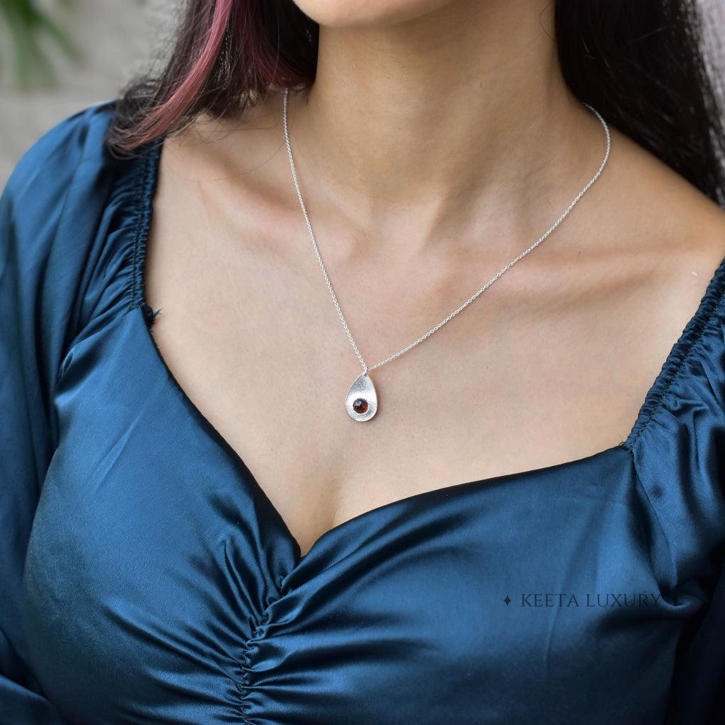 Subtle Elegance - Garnet Necklace -