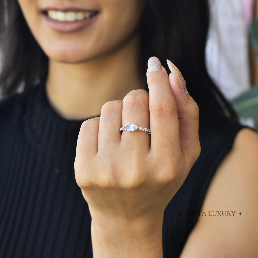 Subtle Elegance - Moonstone Ring -