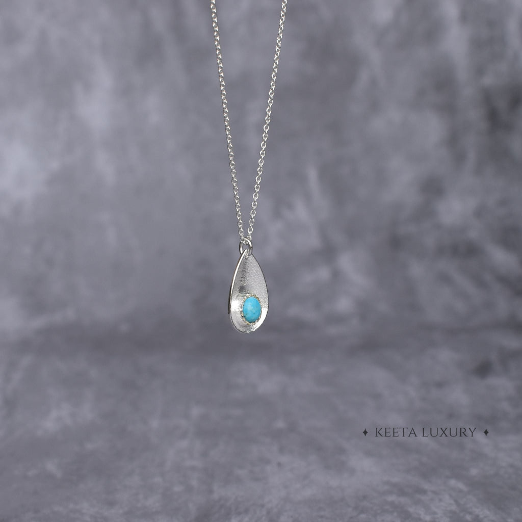 Subtle Elegance - Turquoise Necklace -