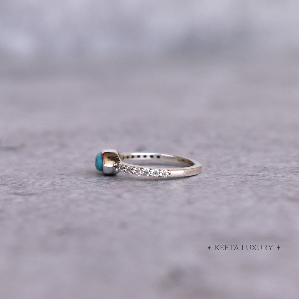 Subtle Elegance - Turquoise Ring -