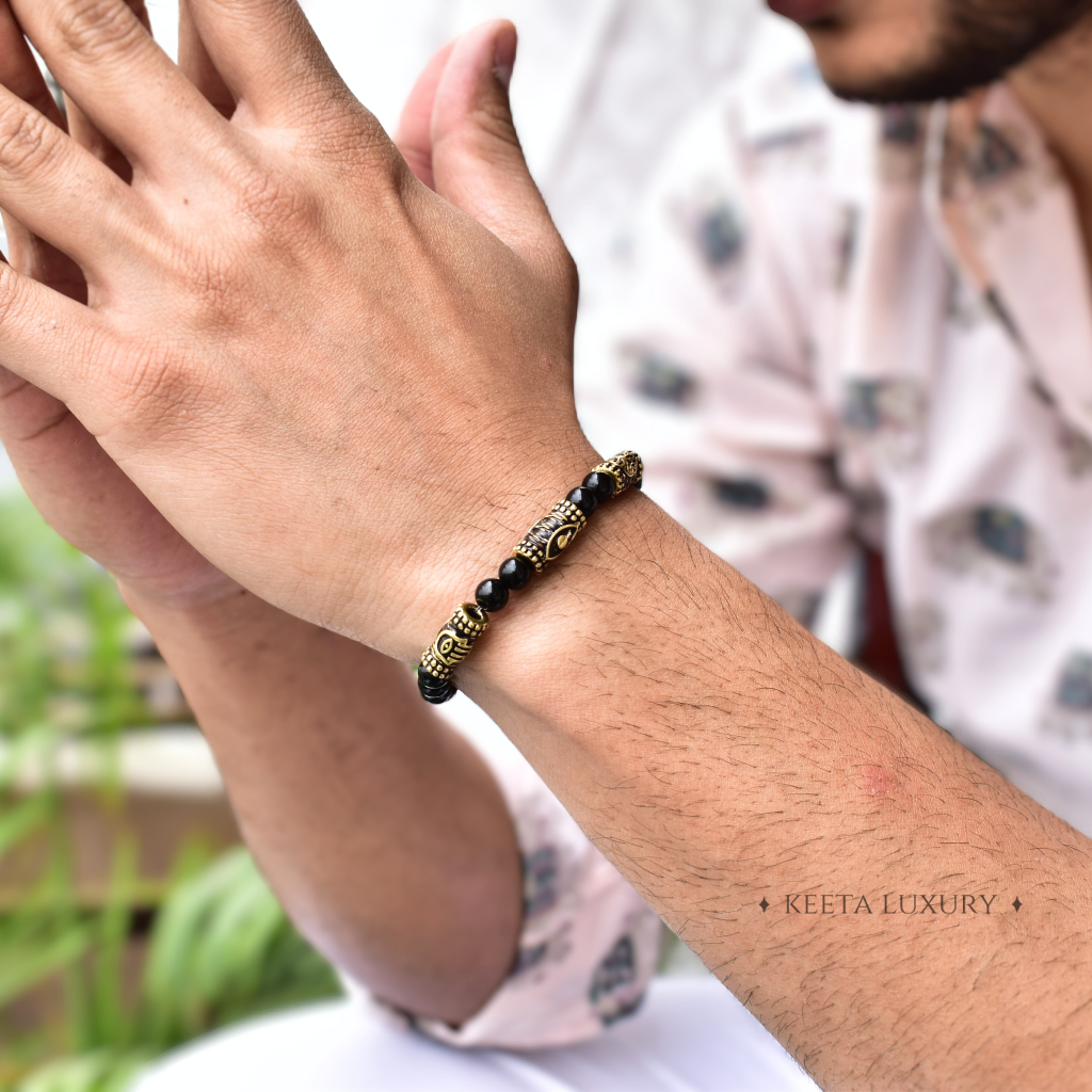 Symbolism Essence - Black Onyx Bracelet -