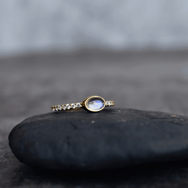 Tender Blossom - Moonstone Ring