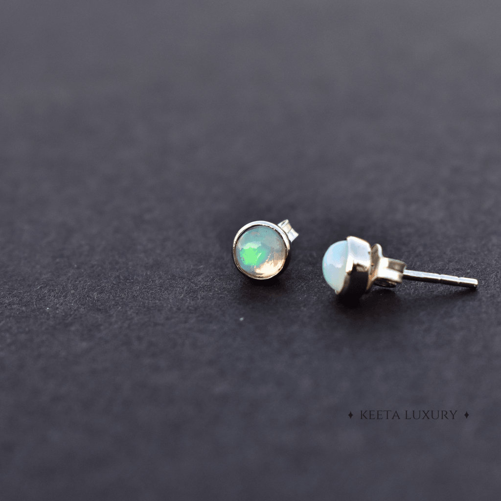 Tiny Star - Opal studs -