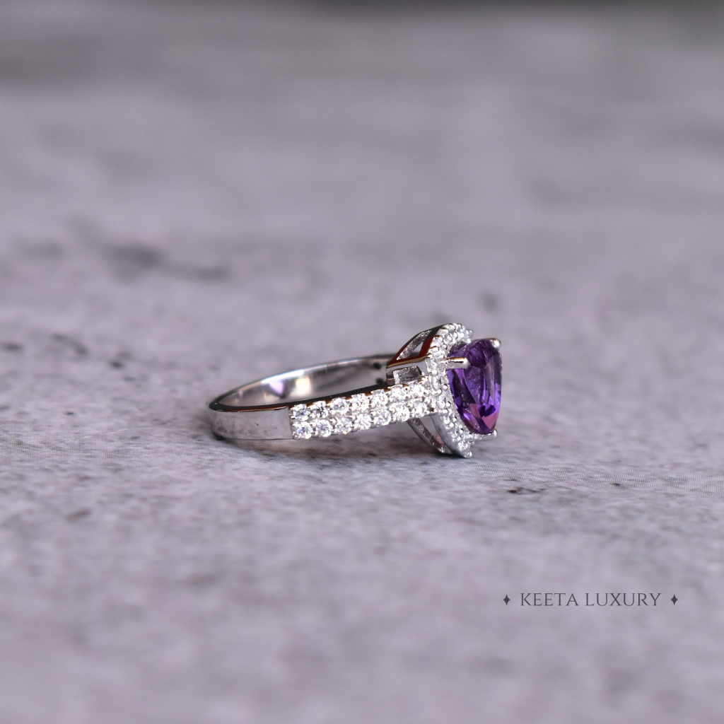 Trillion Aura - Amethyst Ring -