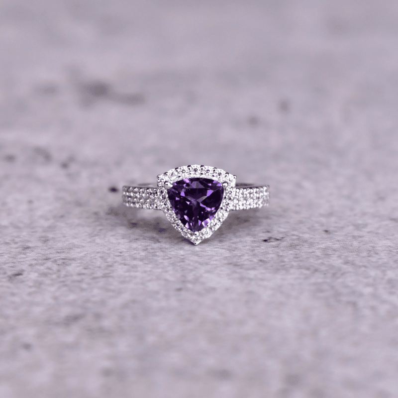 Trillion Aura - Amethyst Ring Us 4 Rings
