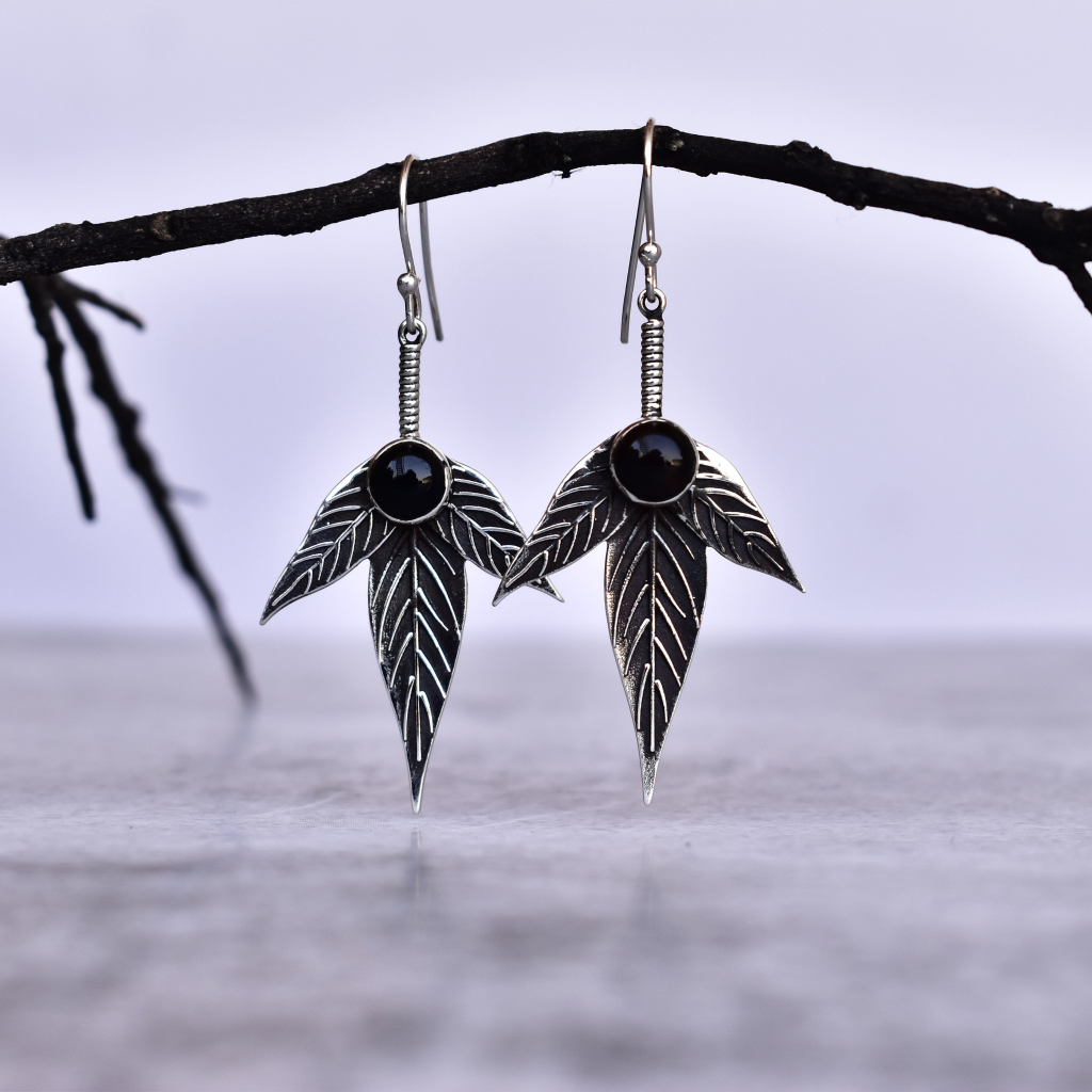 Trio Leafy - Onyx Earrings -
