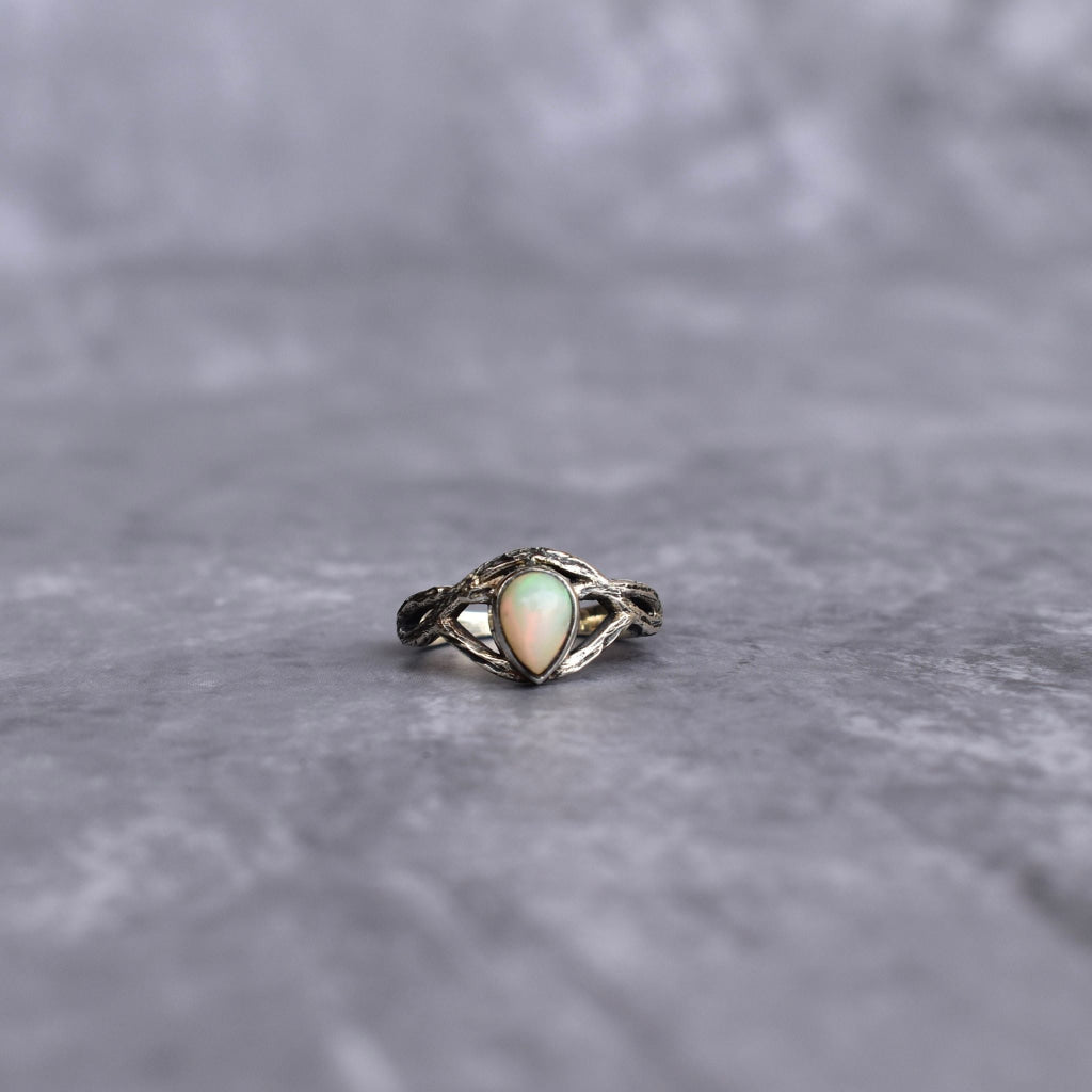 Twiggy - Opal Ring -