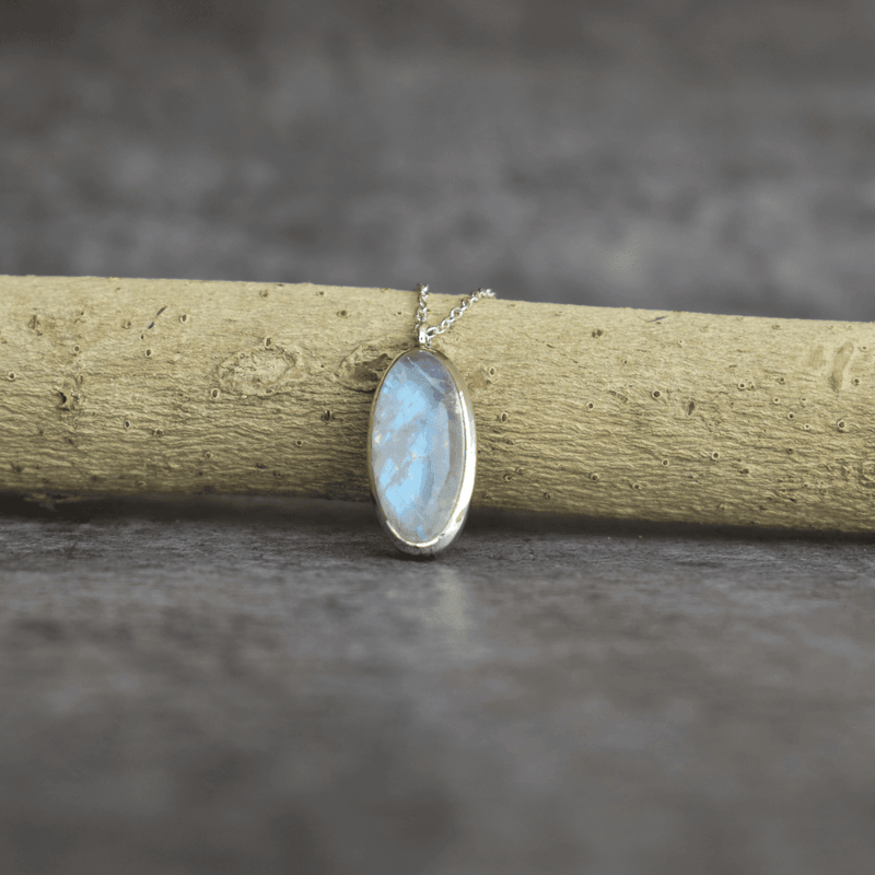 Glow Moonstone Necklace Necklace