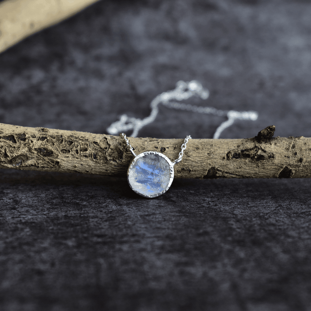 Rawnetic - Moonstone Necklace -